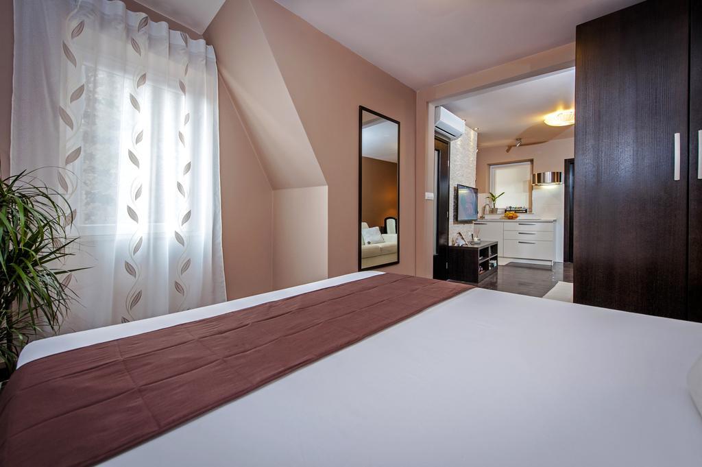 Apartments Casa Dekic 로비니 외부 사진