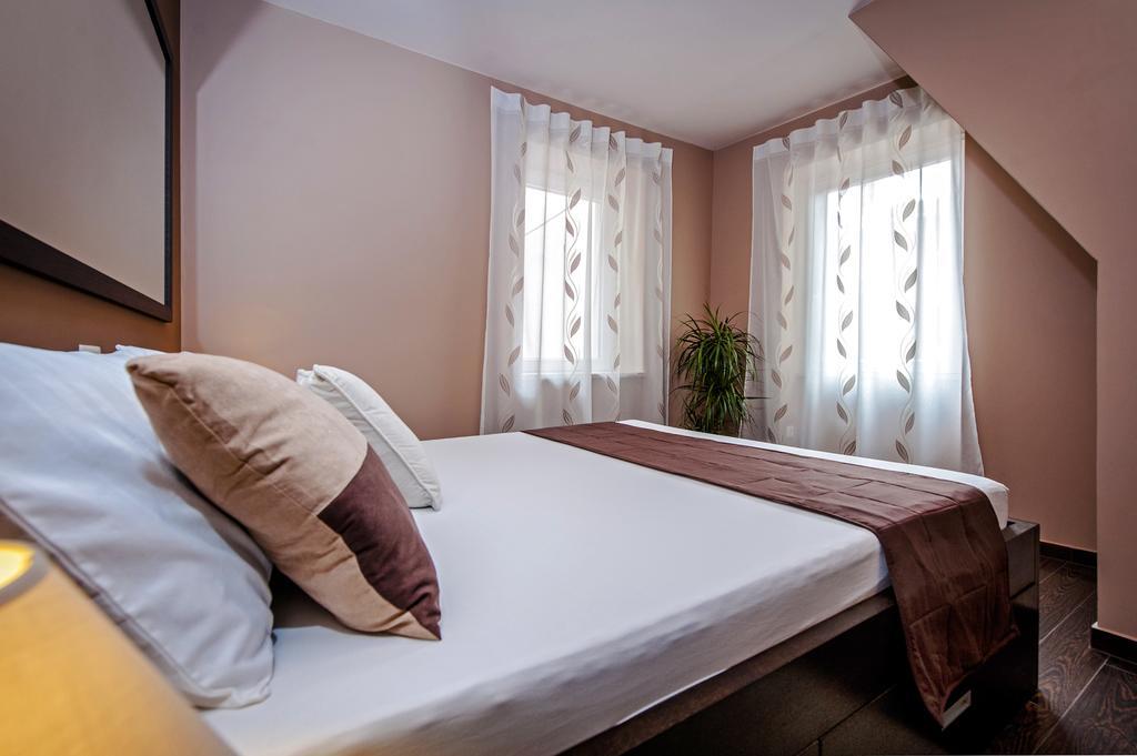 Apartments Casa Dekic 로비니 외부 사진